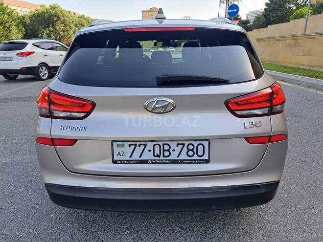 Hyundai i30-2