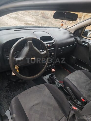 Opel Astra-12