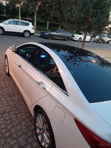 Hyundai Sonata-8