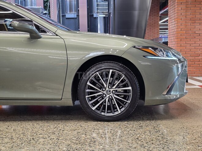 Lexus ES 250-20