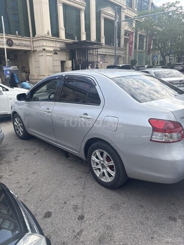 Toyota Yaris-3