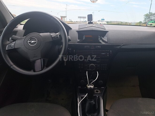 Opel Astra-2