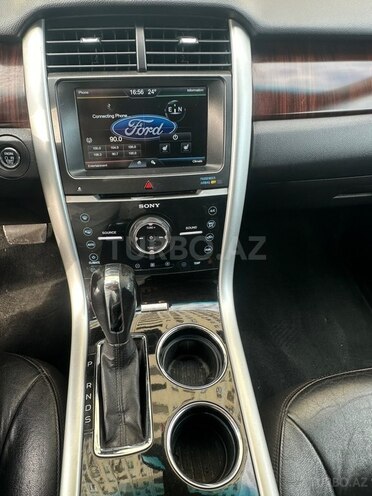 Ford Edge-10