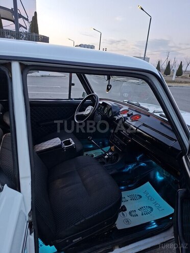 LADA (VAZ) 2106-9