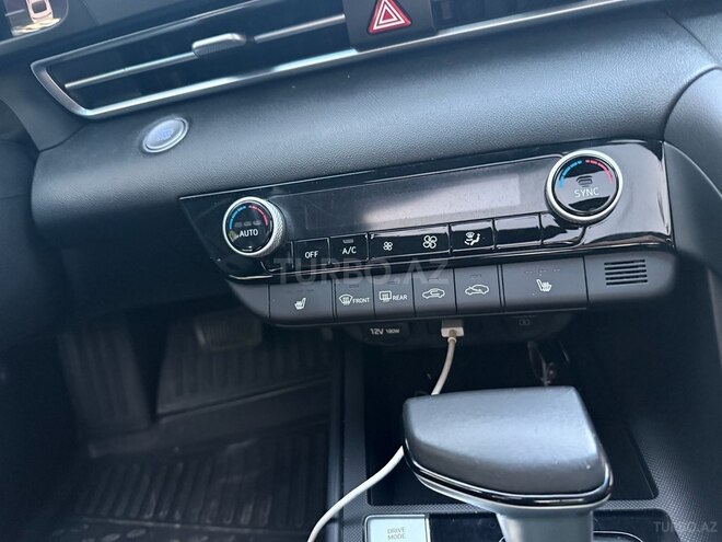 Hyundai Elantra-4