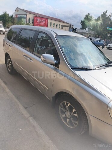 Kia Carnival-7
