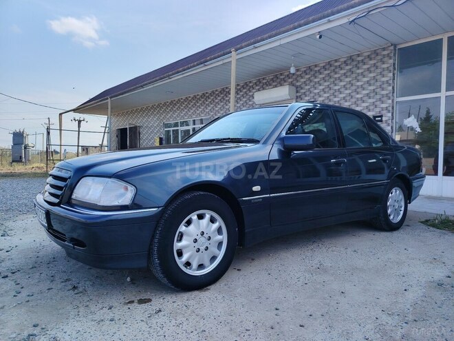 Mercedes C 200-3