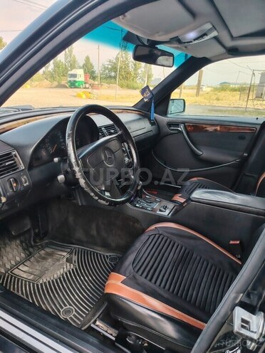 Mercedes C 200-9