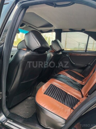 Mercedes C 200-11