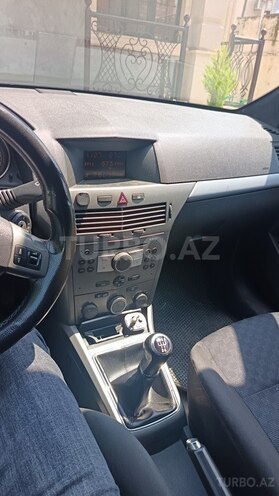 Opel Astra-2