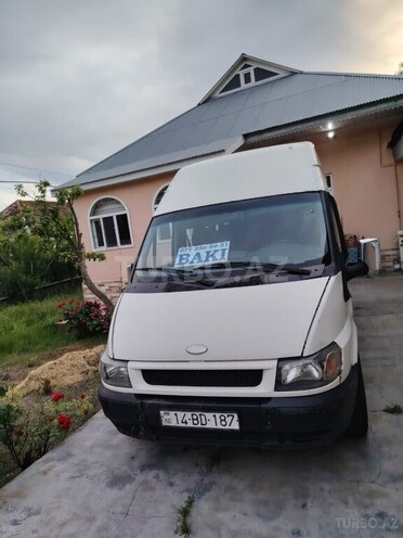 Ford Transit-14