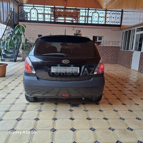 Kia Rio-2