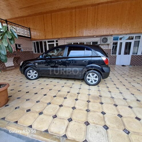 Kia Rio-4