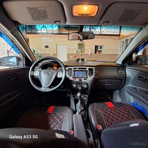 Kia Rio-3