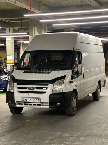 Ford Transit-2