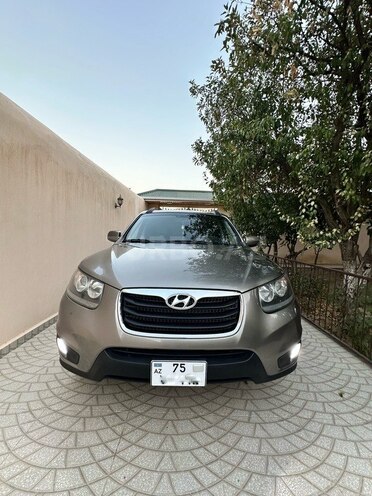 Hyundai Santa Fe-1