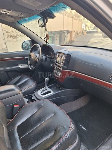 Hyundai Santa Fe-10