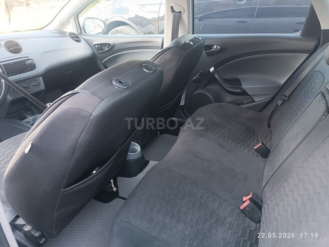 SEAT Ibiza-7