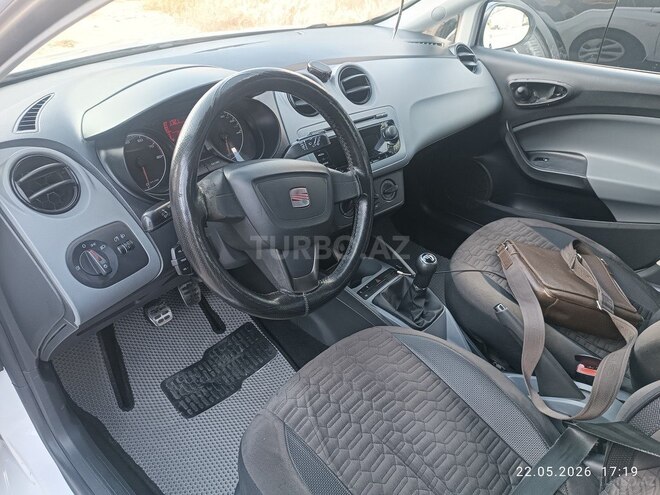 SEAT Ibiza-6