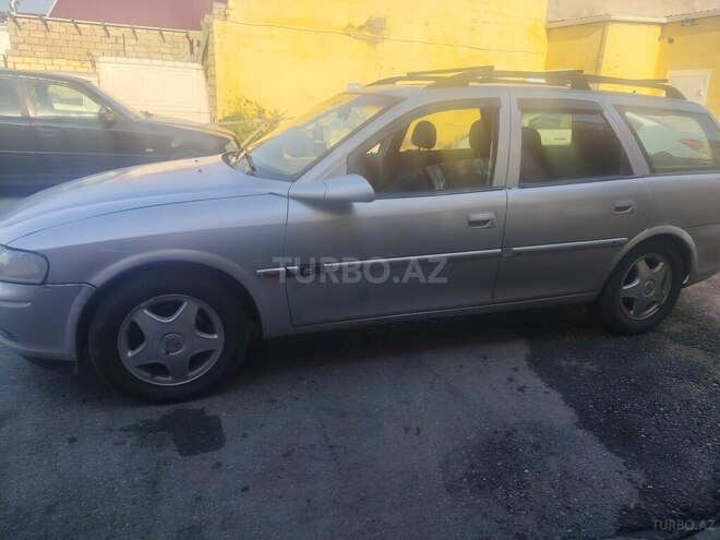 Opel Vectra-3