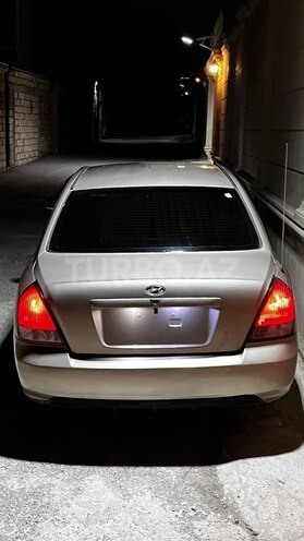 Hyundai Elantra-5