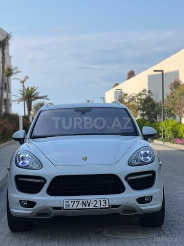 Porsche Cayenne-7