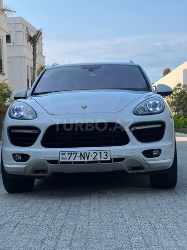 Porsche Cayenne-6