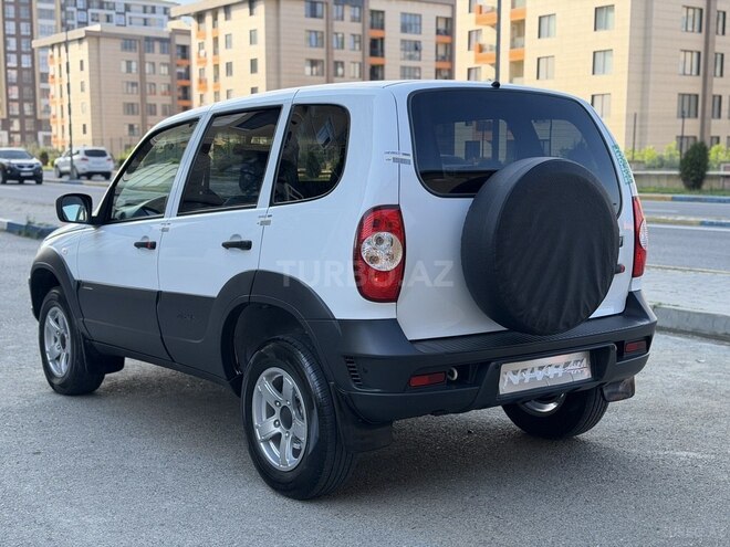 Chevrolet Niva-7