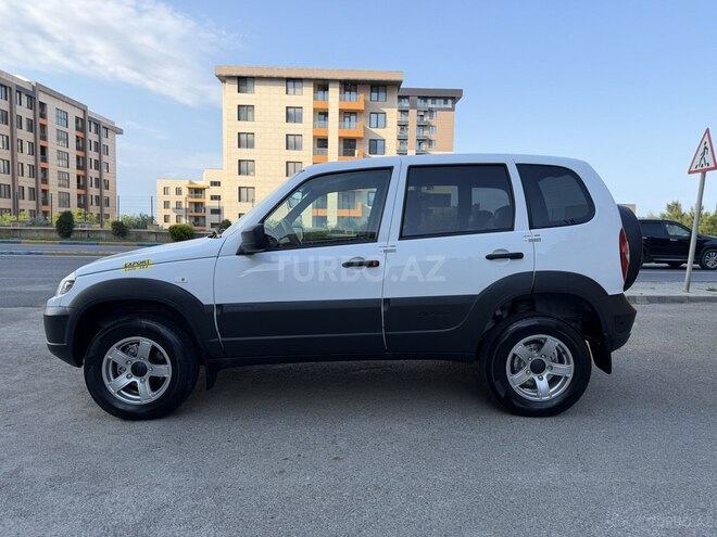 Chevrolet Niva-5