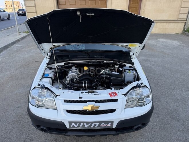 Chevrolet Niva-18