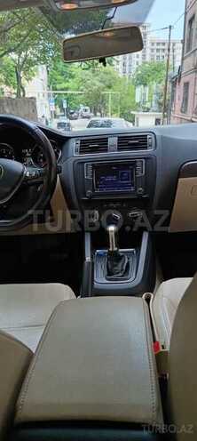 Volkswagen Jetta-3