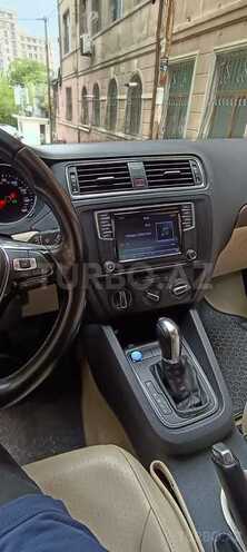 Volkswagen Jetta-9