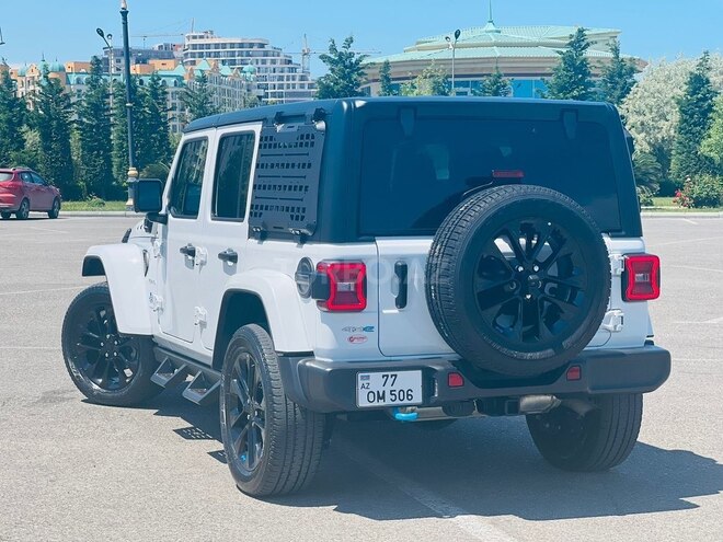Jeep Wrangler-4