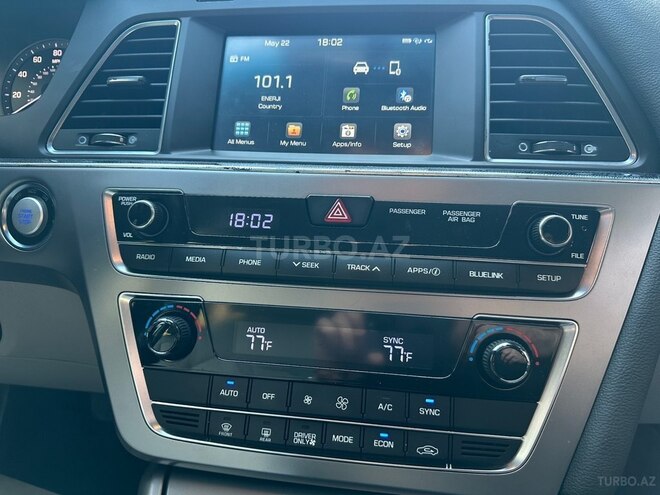 Hyundai Sonata-6