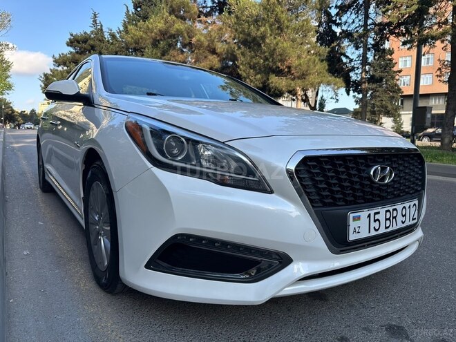Hyundai Sonata-14