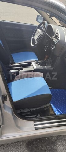 BMW 320-6