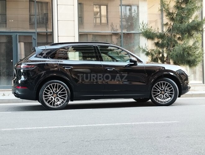 Porsche Cayenne-3