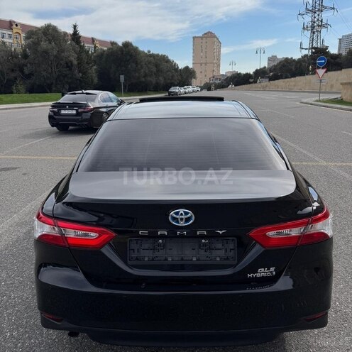 Toyota Camry-3