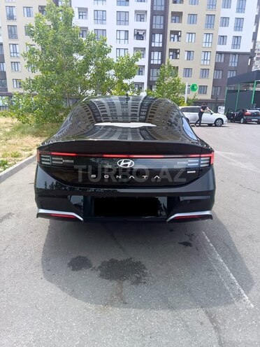 Hyundai Sonata-6