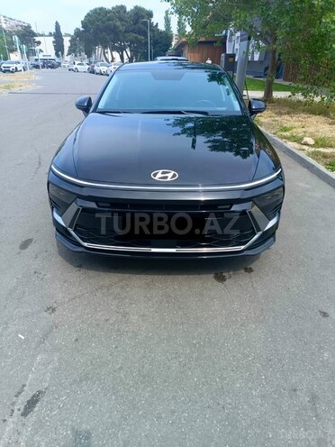 Hyundai Sonata-1