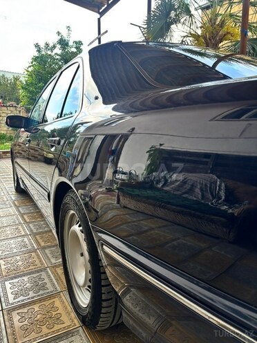 Mercedes E 270-8