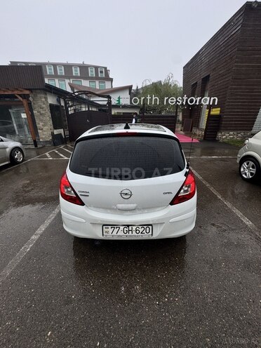 Opel Corsa-2