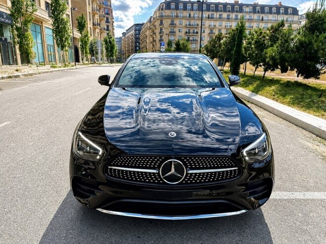 Mercedes E 300 de-1