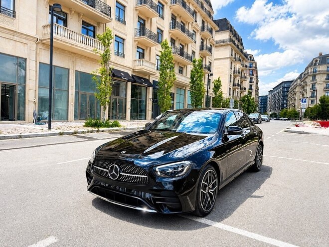 Mercedes E 300 de-3