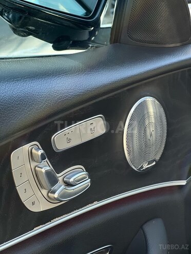Mercedes E 300-12