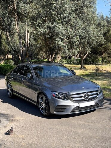 Mercedes E 300-2