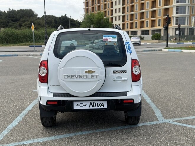 Chevrolet Niva-6