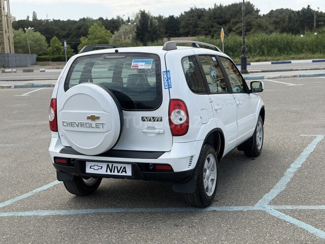 Chevrolet Niva-7