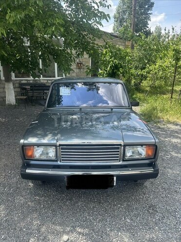 LADA (VAZ) 2107-2