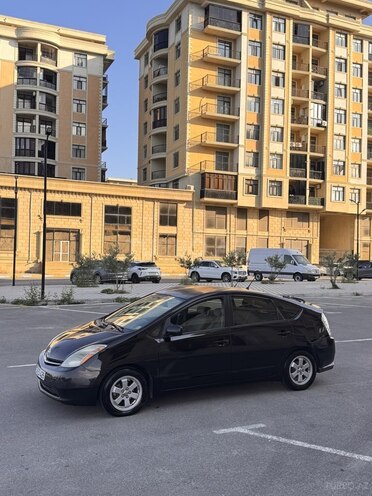 Toyota Prius-2